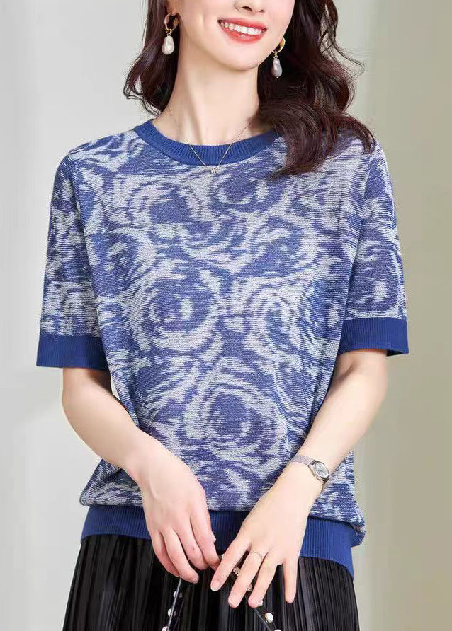 Classic Vintage Top with a Flattering Fit