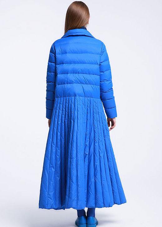 Gracefully Styled Coat for Any Occasion