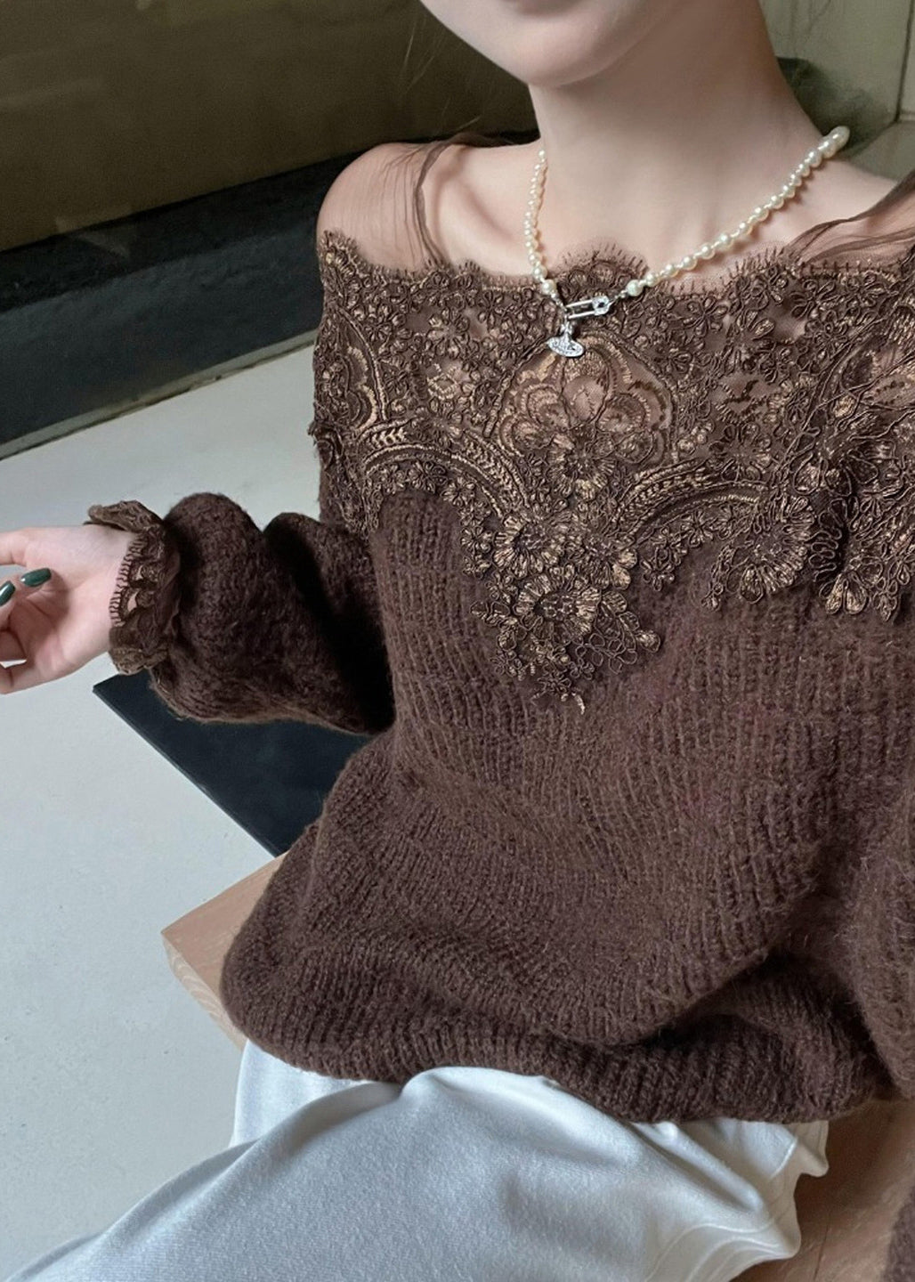 Beautifully Finished Pullover in a Timeless Design