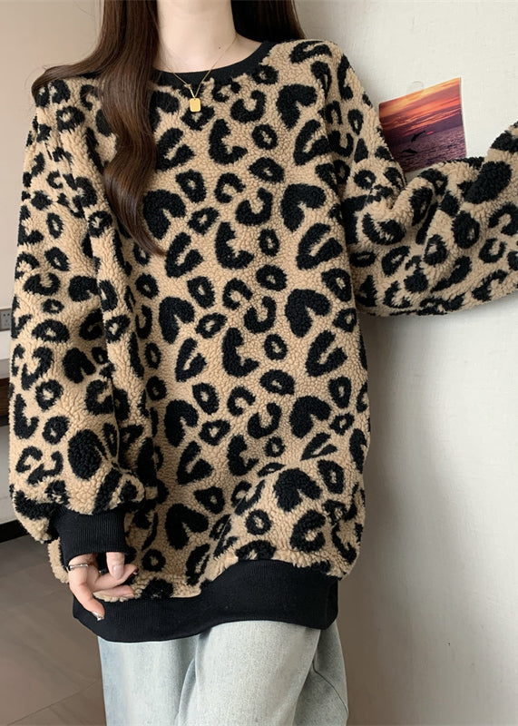 Gracefully Styled Shirt for Any Occasion