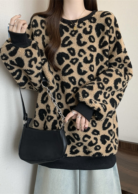 Gracefully Styled Shirt for Any Occasion
