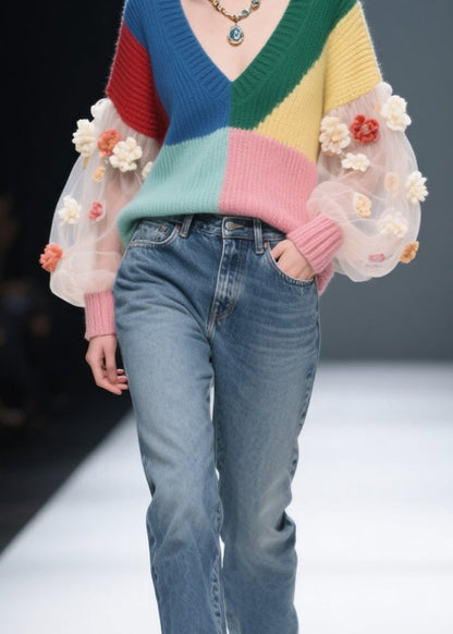 Well Tailored Sweater with a Graceful Silhouette