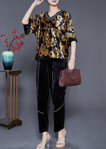 Effortlessly Elegant Garment with a Timeless Design
