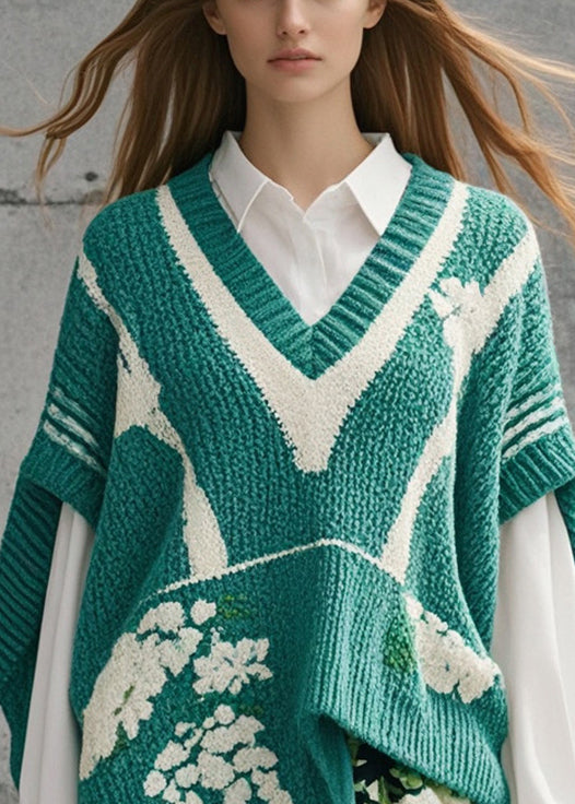 Well Tailored Top with a Graceful Silhouette