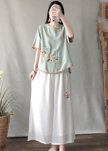 Classic Vintage Shirt with a Flattering Fit