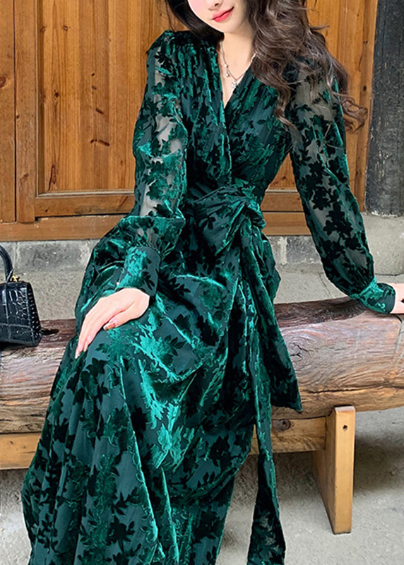 A Vintage Style Dress with Delicate Timeless Details
