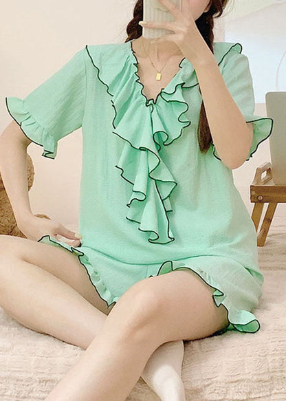 Effortlessly Elegant Garment with a Timeless Design