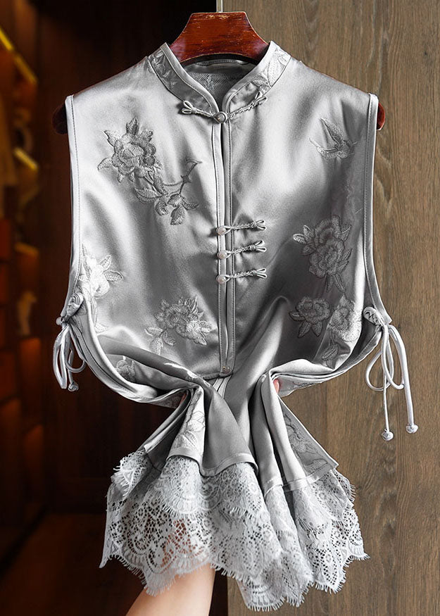 Elegantly Styled Coat for Everyday Wear