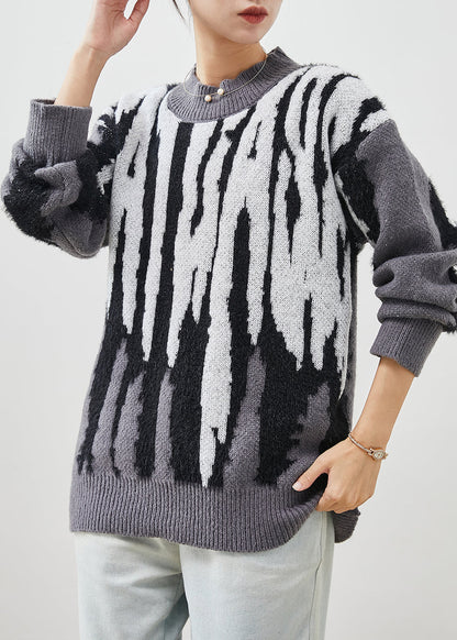 Well Tailored Pullover with a Graceful Silhouette