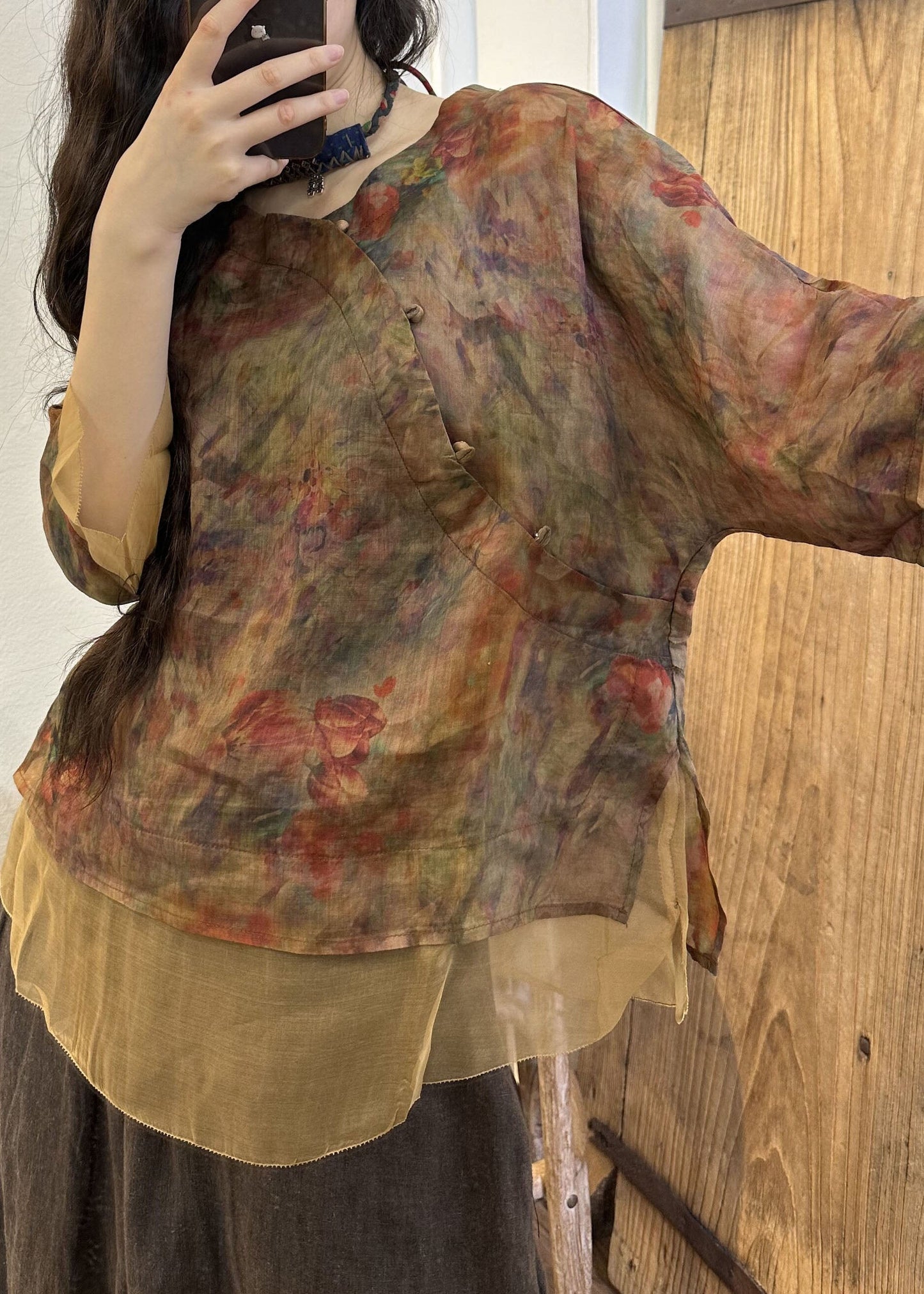 Gracefully Styled Blouse for Any Occasion