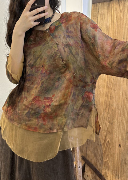 Gracefully Styled Blouse for Any Occasion