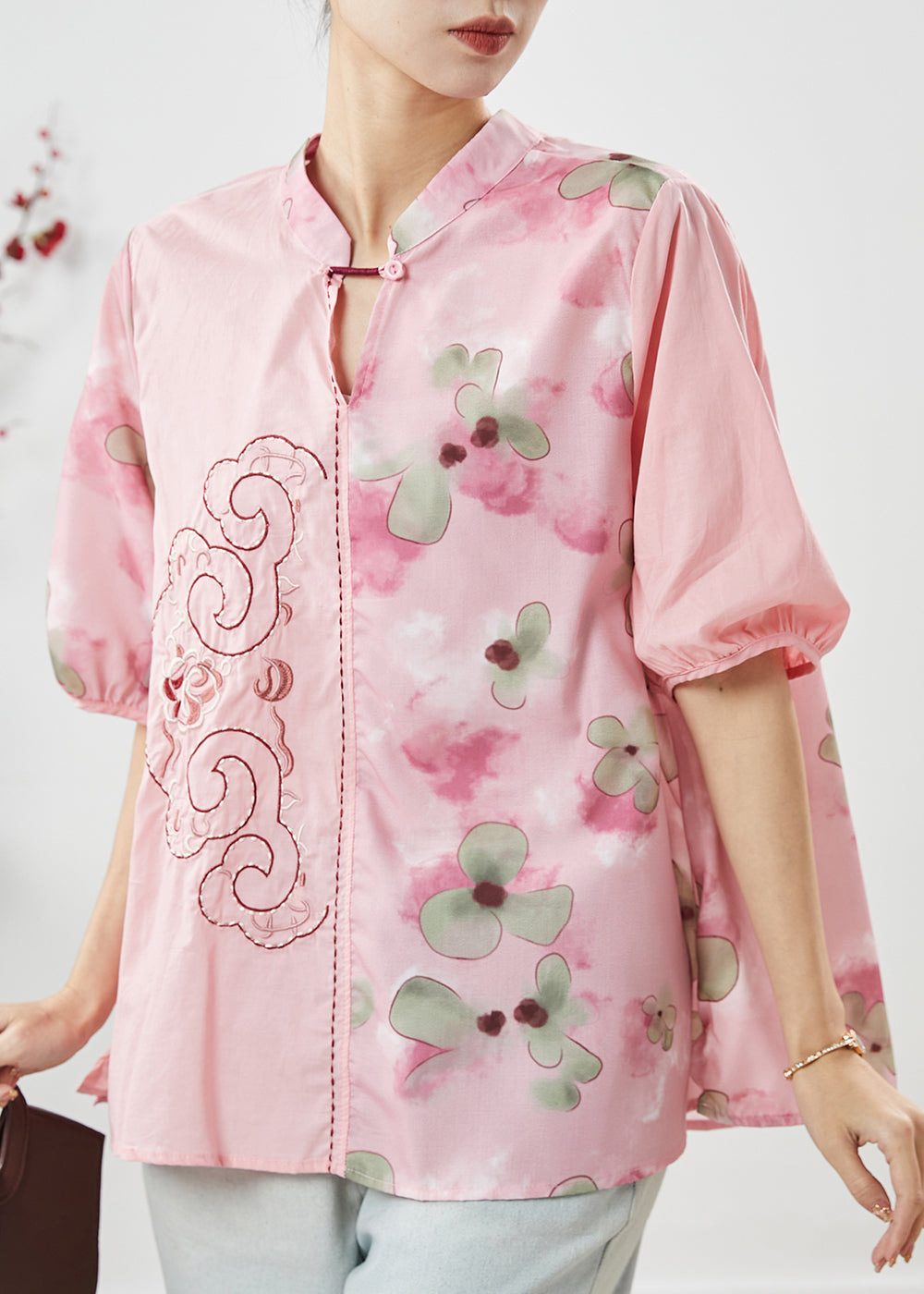 Classic Vintage Blouse with a Flattering Fit
