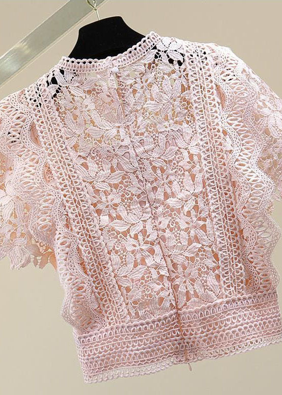 Classic Vintage Shirt with a Flattering Fit