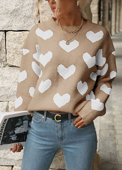 Gracefully Styled Pullover for Any Occasion