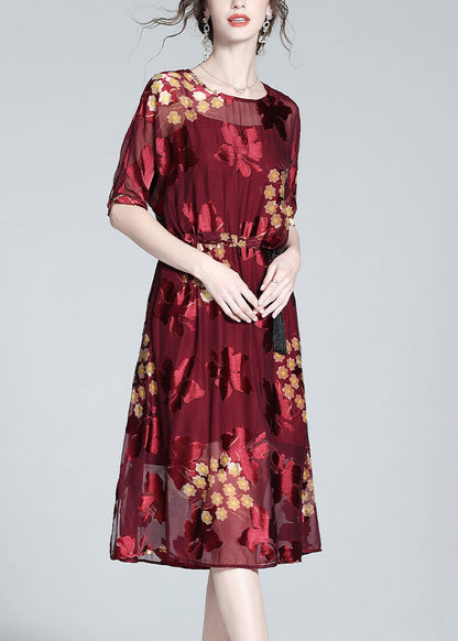 Well Tailored Dress with a Graceful Silhouette
