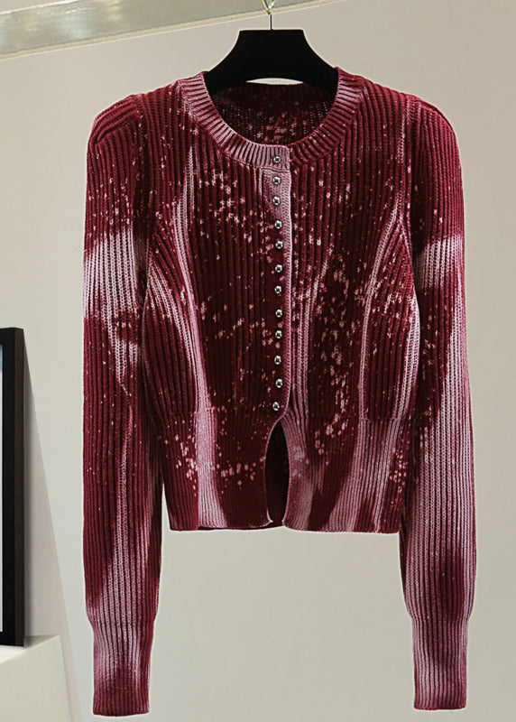 Effortlessly Elegant Sweater with a Timeless Design