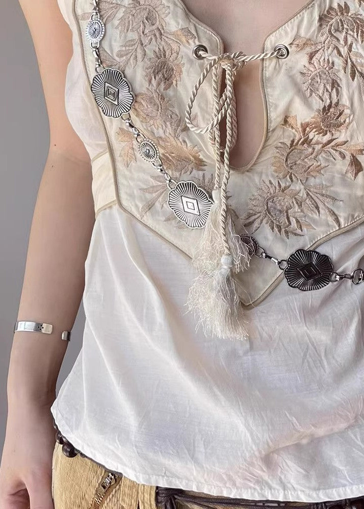 Sophisticated Garment with a Clean Classic Look