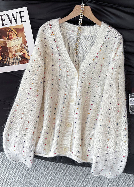 Well Tailored Cardigan with a Graceful Silhouette