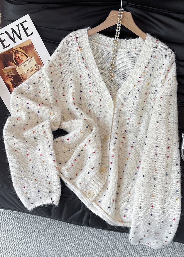 Well Tailored Cardigan with a Graceful Silhouette