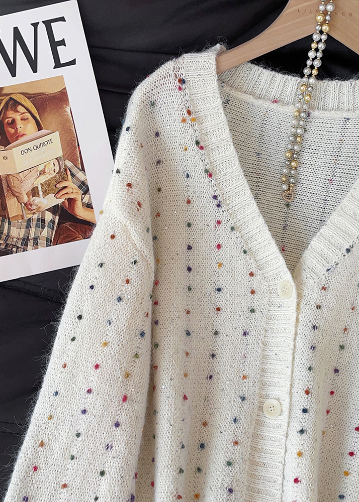 Well Tailored Cardigan with a Graceful Silhouette