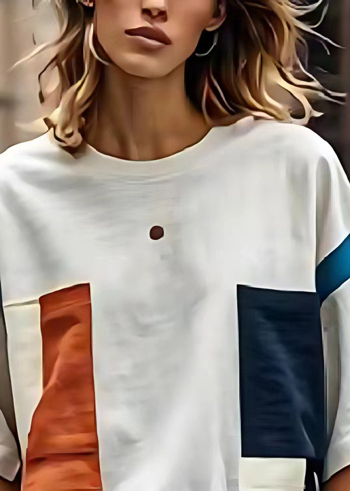 Effortlessly Elegant Top with a Timeless Design