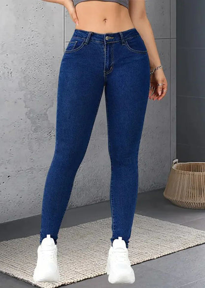 Beautifully Finished Pants in a Timeless Design