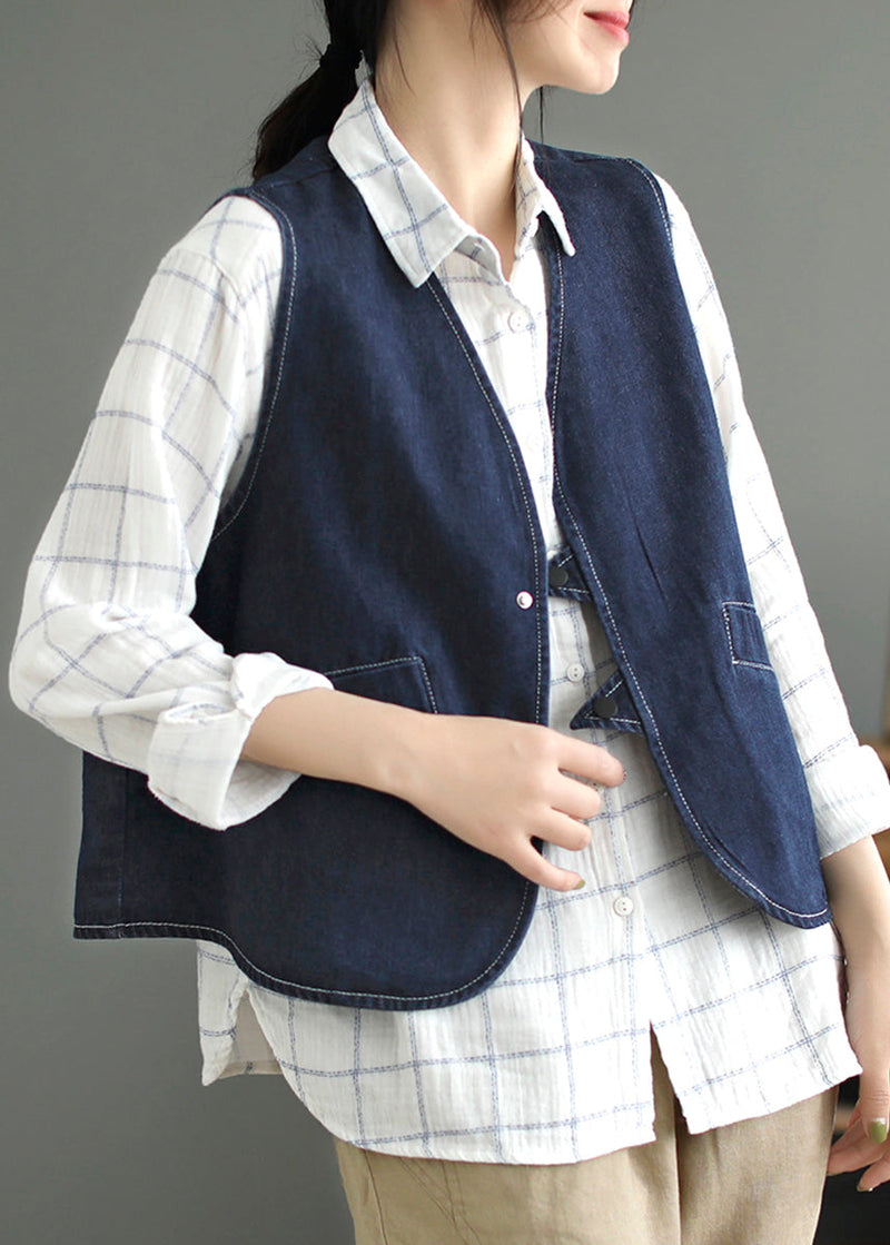 A Vintage Style Coat with Delicate Timeless Details