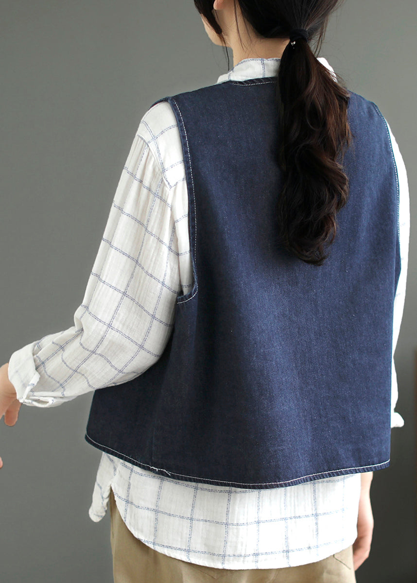 A Vintage Style Coat with Delicate Timeless Details