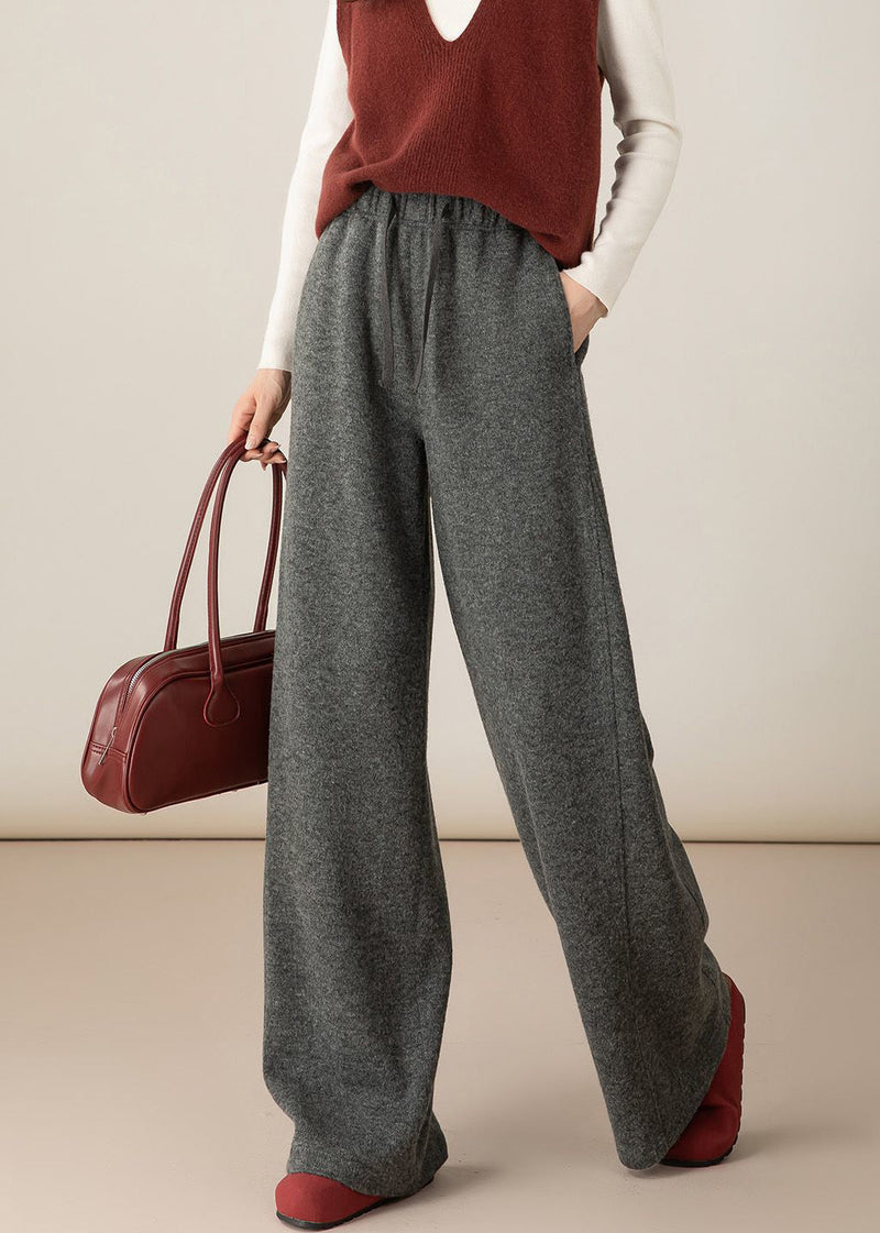 Classic Vintage Pants with a Flattering Fit