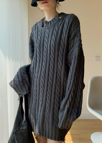 Effortlessly Elegant Sweater with a Timeless Design