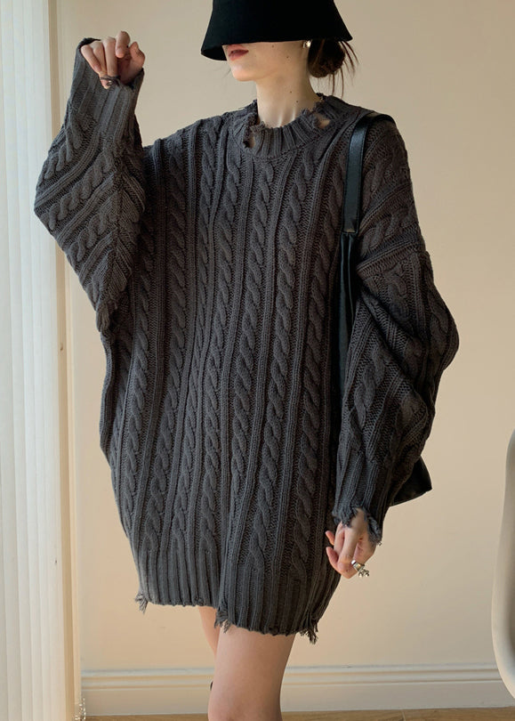 Effortlessly Elegant Sweater with a Timeless Design