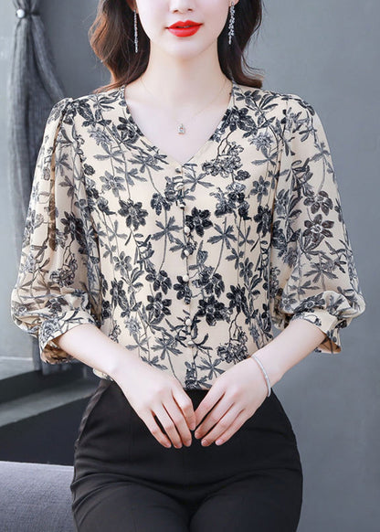 Beautifully Crafted Blouse in a Classic Style