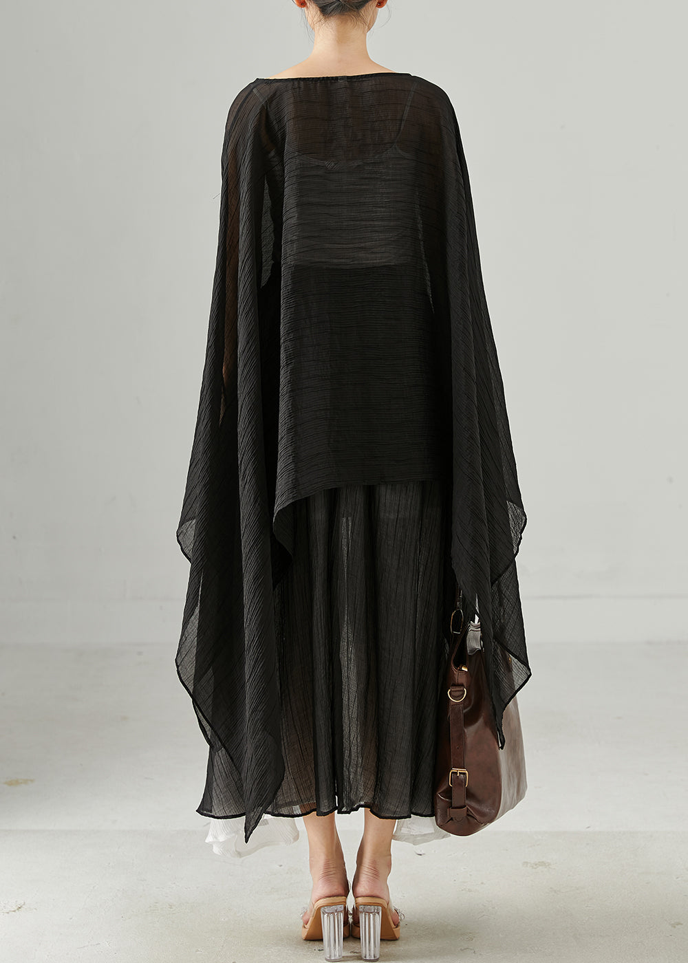 Well Tailored Garment with a Graceful Silhouette