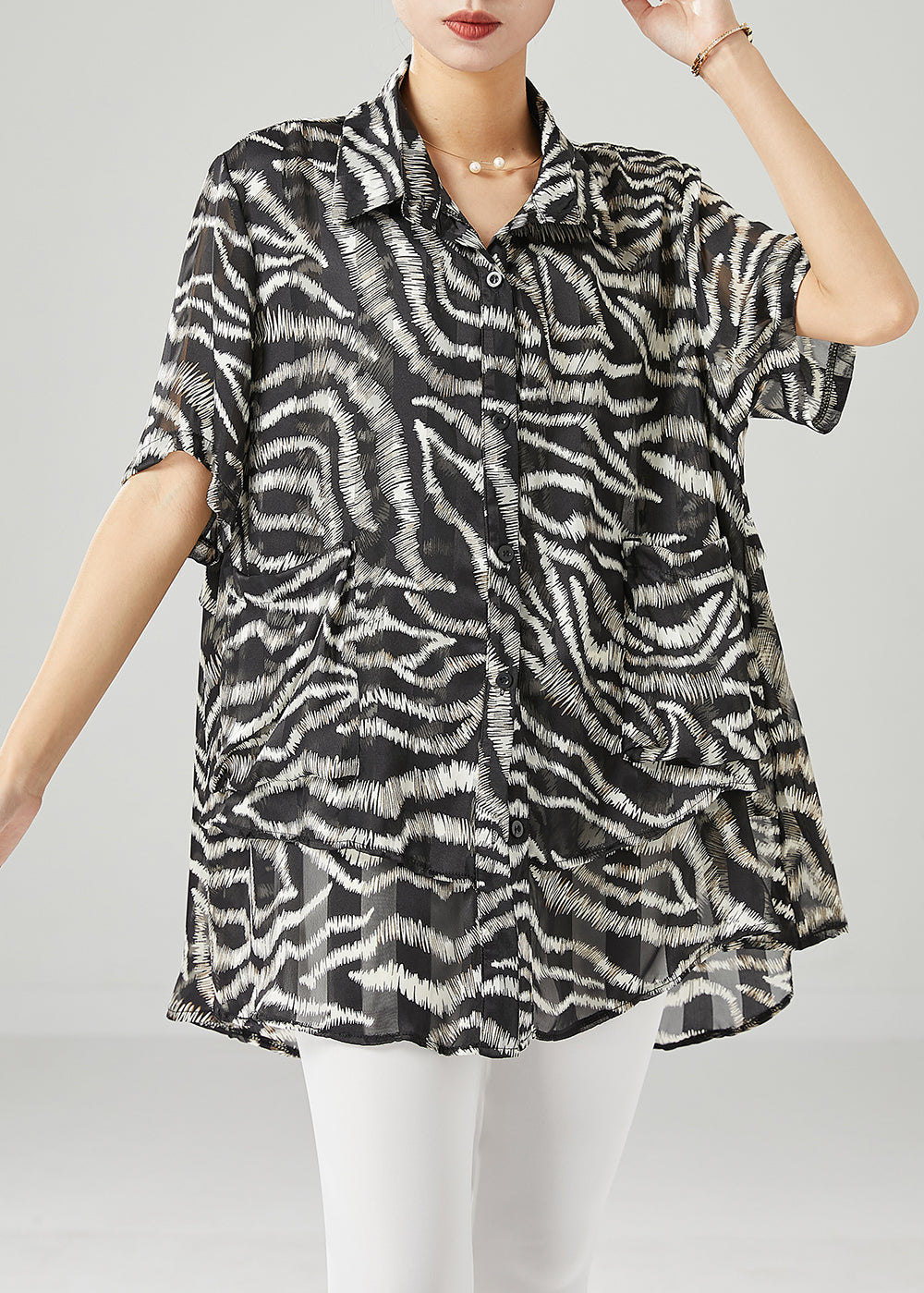Classic Vintage Shirt with a Flattering Fit