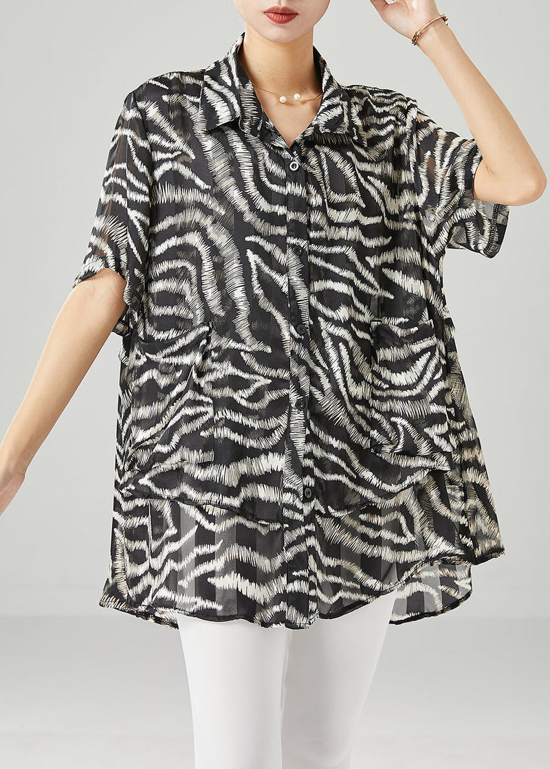 Classic Vintage Shirt with a Flattering Fit