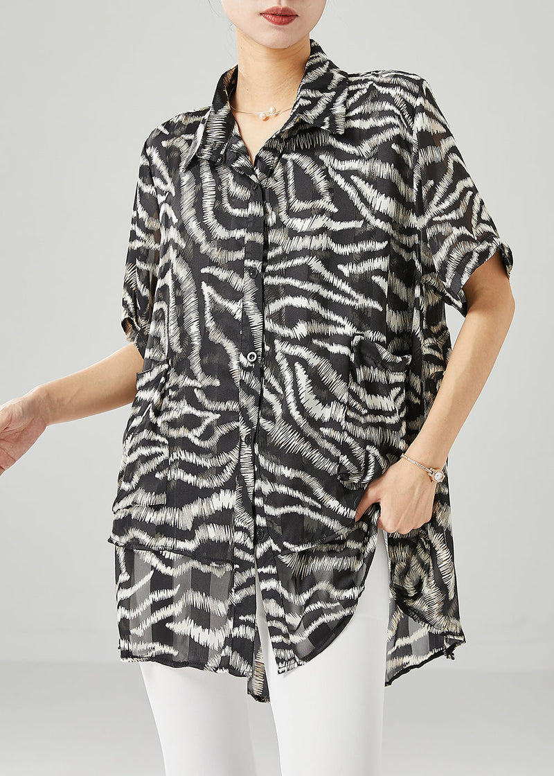 Classic Vintage Shirt with a Flattering Fit