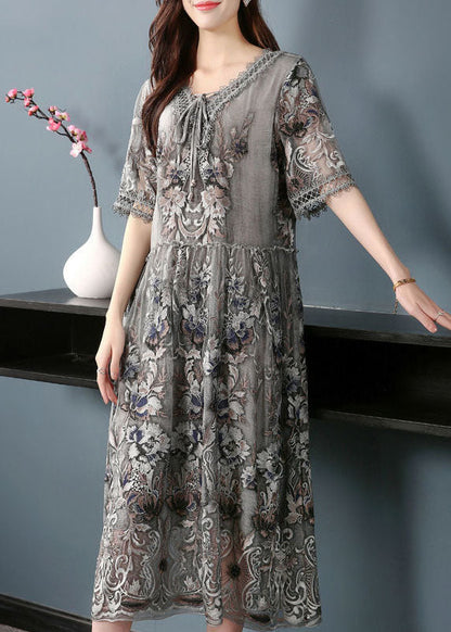 Classic Vintage Dress with a Flattering Fit