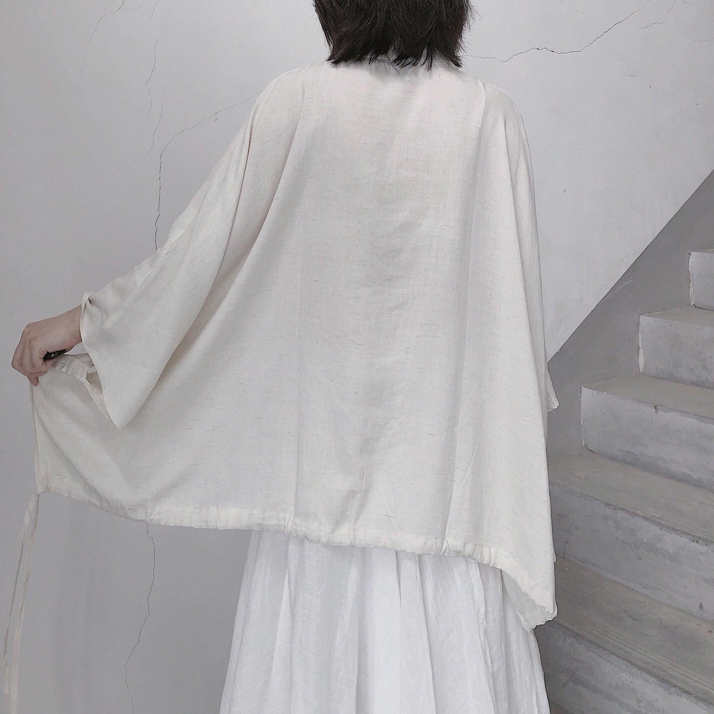 Classic Vintage Blouse with a Flattering Fit