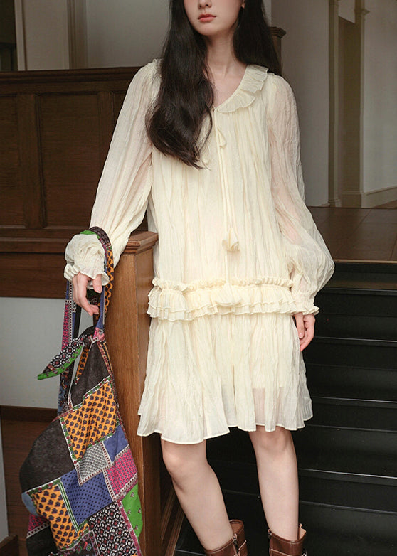 Effortlessly Elegant Dress with a Timeless Design