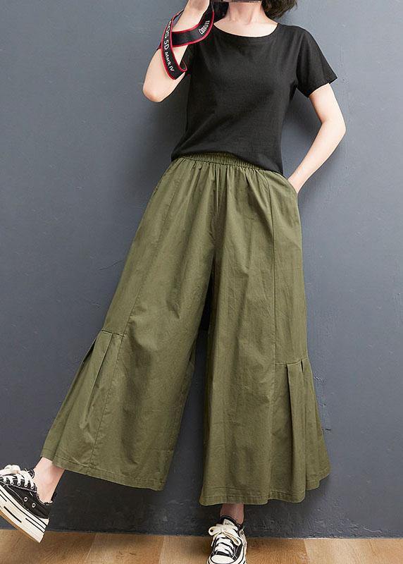 Well Tailored Trousers with a Graceful Silhouette