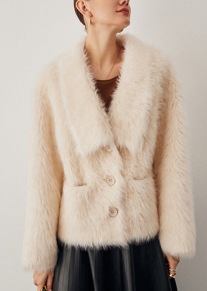 Classic Vintage & Enduringly Stylish Coat