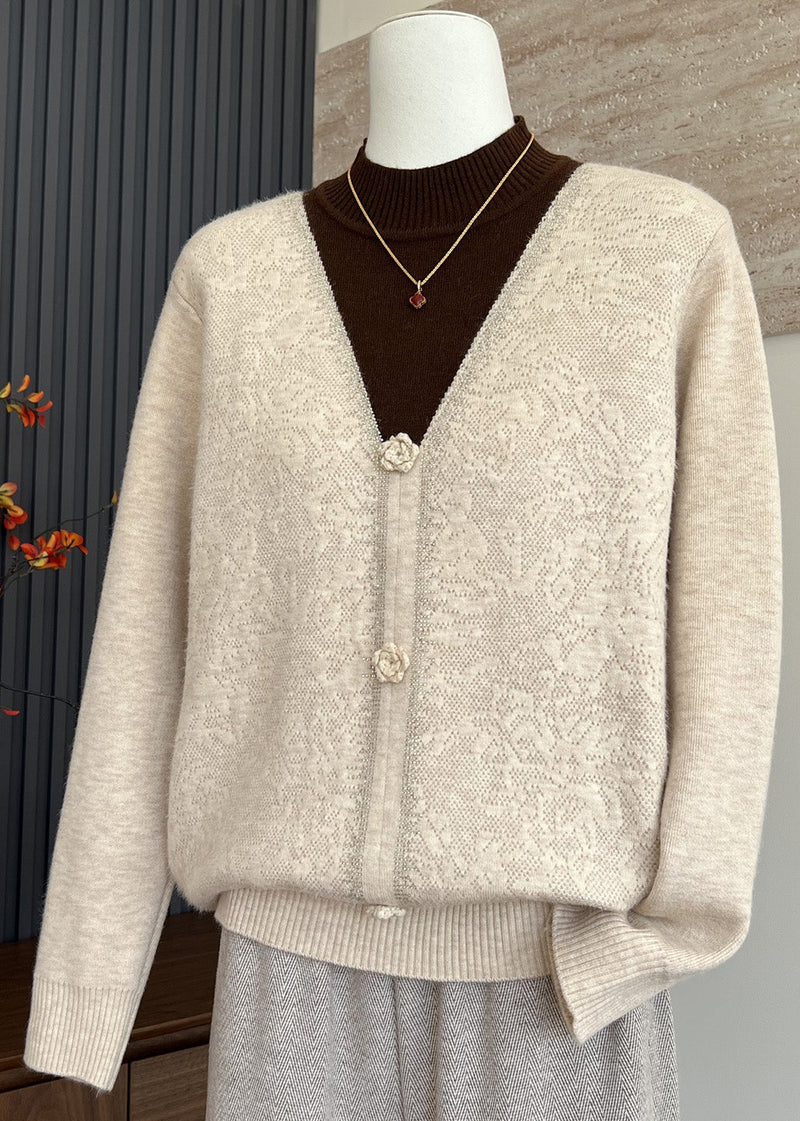 A Vintage Style Top with Delicate Timeless Details