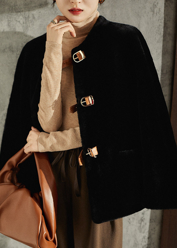 Elegantly Styled Coat for Everyday Wear
