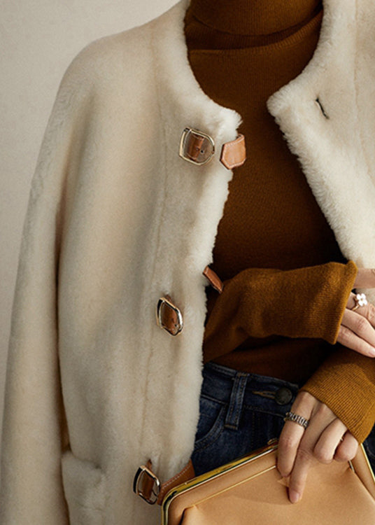 Elegantly Styled Coat for Everyday Wear