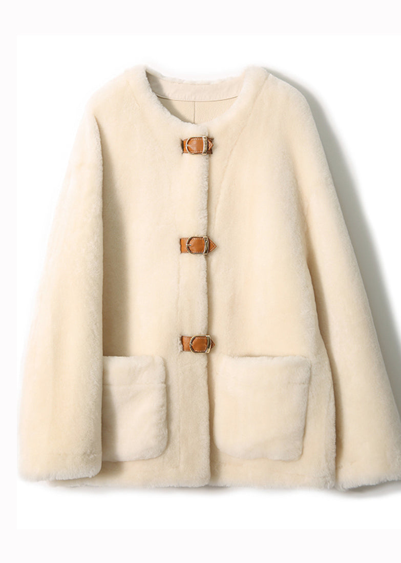 Elegantly Styled Coat for Everyday Wear