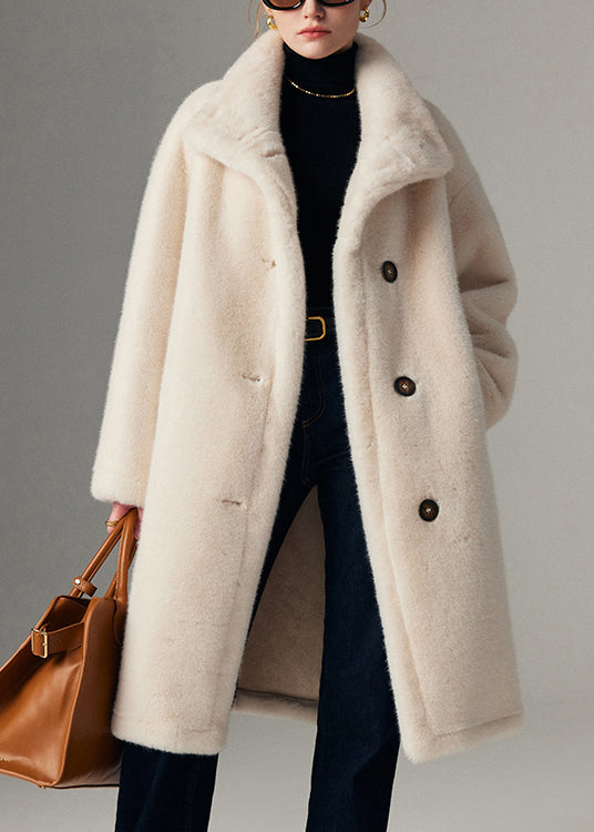 Classic Vintage & Enduringly Stylish Coat