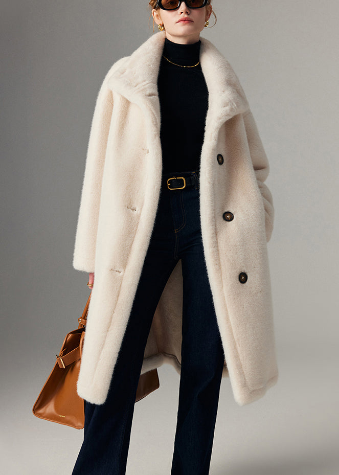 Classic Vintage & Enduringly Stylish Coat