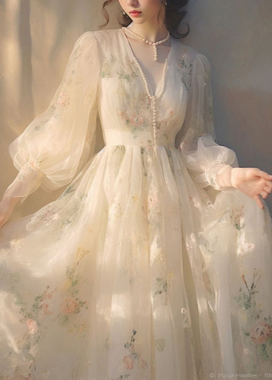 Beautifully Crafted Dress in a Classic Style