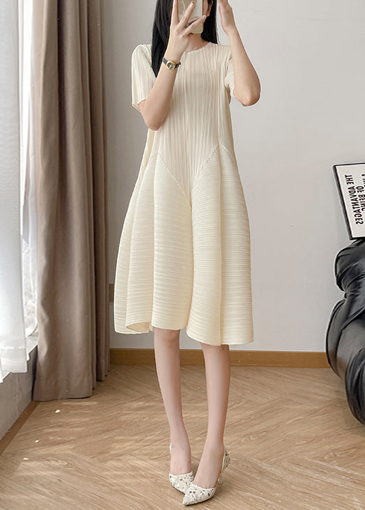 Polished Dress with an Effortless Classic Look