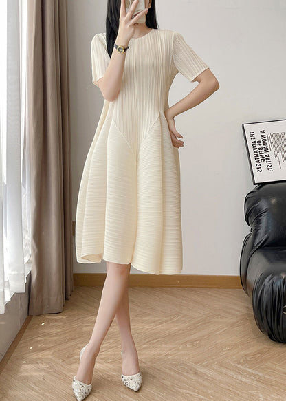 Polished Dress with an Effortless Classic Look